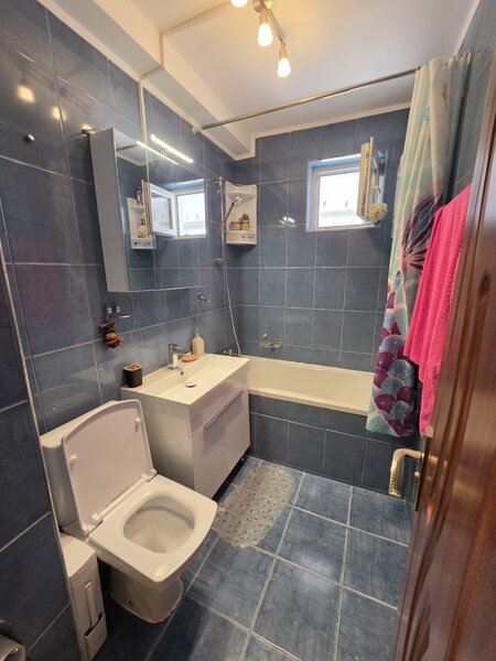 Titan, 10 minute metrou, pe Liviu Rebreanu, farmacia Tei.